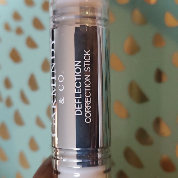 Concealer & Correction Bundle 🥳 - Picture 6 of 8